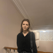 Freelancer Oleksandra V. — Ukraine, Kyiv. Core skill — Desktop Apps, Web Programming