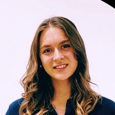 Freelancer Olga K. — Włochy, Mediolan. Specjalizacja — Menedżer treści, Reklama w mediach społecznościowych