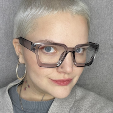 Freelancer Olga B. — Ukraine, Kyiv. Core skill — Illustrations & Drawings, Icons & Pixel Graphics