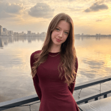 Freelancer Olha K. — Ukraina, Dniepr. Specjalizacja — Copywriting, Pisanie artykułów