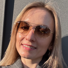 Freelancer Anna O. — Ukraine, Khmelnitskyi. Core skill — Mobile Apps Design, Interface Design (UI/UX)
