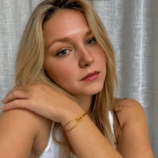 Freelancer Lana F. — Estonia, Tallin. Core skill — HTML & CSS, Content Management Systems