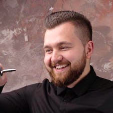 Петр Арутюнов