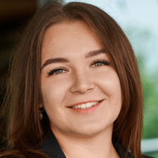 Freelancer Ilona P. — Ukraina, Krzemieńca. Specjalizacja — Edycja i korekta tekstu, AI tekst