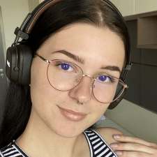 Фрилансер Veronika P. — Словакия. Специализация — Маркетинговые исследования, Логотипы