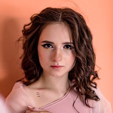 Фрилансер Алина П. — Украина, Одесса. Специализация — Контент-менеджер, Оформление страниц в социальных сетях
