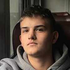 Фрилансер Petro — Україна, Самбір. Спеціалізація — Python, 3D моделювання та візуалізація