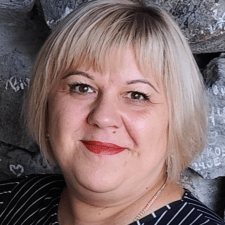 Freelancer Iryna P. — Ukraina, Kamenetz-Podolsk. Specjalizacja — Edycja i korekta tekstu, Copywriting