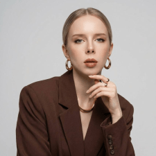 Фрилансер Руслана Р. — Украина, Тернополь. Специализация — AI в дизайне, Услуги диктора