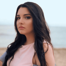 Фрилансер Rina B. — Украина. Специализация — Продвижение в социальных сетях (SMM), Логотипы