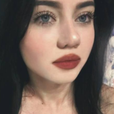 Freelancer Karolina O. — Ukraina, Równe. Specjalizacja — AI tekst, Tłumaczenie tekstów