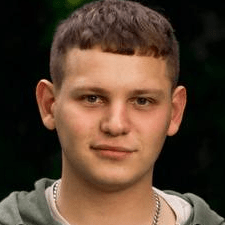 Роман Буртовий