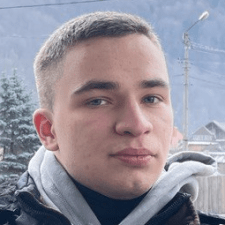 Фрилансер Петро П. — Україна. Спеціалізація — Розробка ботів, Javascript та Typescript