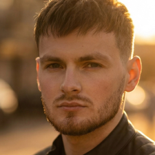 Freelancer Ruslan H. — Ukraina, Dniepr. Specjalizacja — Obróbka zdjęć