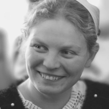 Фрилансер Алла С. — Украина, Теребовля. Специализация — AI в дизайне