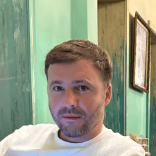 Freelancer Viktor S. — Ukraina, Kijów. Specjalizacja — Python, Javascript & Typescript