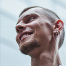 Freelancer Konstantin I. — Ukraina. Specjalizacja — Opracowanie prezentacji, Projektowanie dla poligrafii