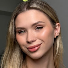 Yulia S.