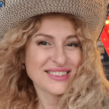 Oleksandra Synkova