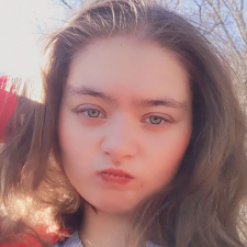Freelancer Aleksandra B. — Kazakhstan, Tekeli. Core skill — Text Translation, Photo Processing