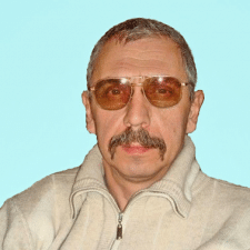 Freelancer Igor P. — Ukraina, Dniepr. Specjalizacja — Projektowanie dla poligrafii, Projektowanie wizytówek