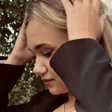 Freelancer Sofiia R. — Ukraine, Kamenets-Podolskii. Core skill — AI & Machine Learning, AR & VR Development