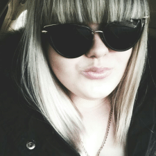 Yana S.