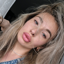 Freelancer Svitalana D. — Ukraine, Kyiv. Core skill — Tuition, Customer Support