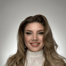 Freelancer Oksana T. — Ukraine, Kropivnitskiy. Core skill — Web Programming, Bot Development