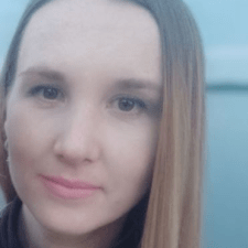Freelancer Iryna B. — Ukraina, Dniepr. Specjalizacja — Tłumaczenie tekstów, Język angielski