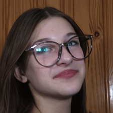Freelancer Ulyana M. — Ukraina, Iwano-Frankiwsk. Specjalizacja — Copywriting, Pisanie artykułów
