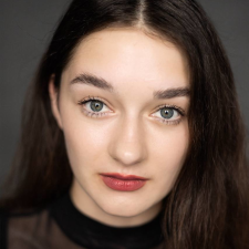 Фрилансер Uliana O. — Украина, Киев. Специализация — Услуги диктора, Копирайтинг