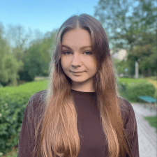 Freelancer Darya U. — Ukraine, Kharkiv. Core skill — Interface Design (UI/UX)
