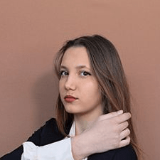 Freelancer Varvara M. — Ukraine, Kamenets-Podolskii. Fachgebiet — Texterstellung, System- & Netzwerkadministration