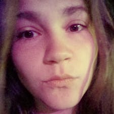 Freelancer Nataliia V. — Ukraina, Kijów. Specjalizacja — C i C++, Pisanie artykułów