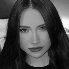 Freelancer Inna K. — Ukraina, Dniepr. Specjalizacja — Tłumaczenie tekstów, Copywriting