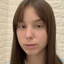 Freelancer Veronika R. — Ukraina, Kijów. Specjalizacja — Tłumaczenie tekstów, Copywriting