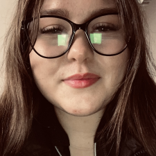 Freelancer Veronika S. — Ukraina, Perejasława-Chmielnickiego. Specjalizacja — Praca z klientami, Tłumaczenie tekstów