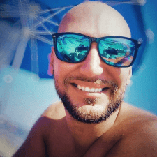 Freelancer Vitalii B. — Ukraine, Kyiv. Core skill — Software & Server Configuration, System & Network Administration
