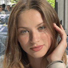 Фрилансер Viktoriia B. — Украина, Киев. Специализация — Перевод текстов, Копирайтинг