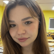 Freelancer Viktoriya P. — Poland, Wrocław. Core skill — Tuition