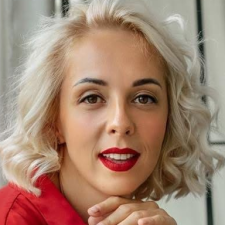 Freelancer Viktoriia P. — Ukraina, Równe. Specjalizacja — Tłumaczenie tekstów, Edycja i korekta tekstu