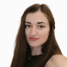 Viktoriia R.