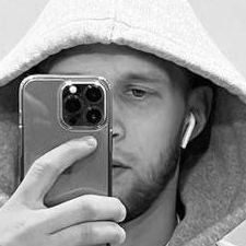 Freelancer Vlad D. — Ukraine, Lvov. Core skill — Customer Support, English