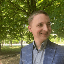Freelancer Vladislav D. — Ukraine. Core skill — Customer Support, Data Processing