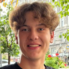 Freelancer Vladyslav K. — Ukraine, Kharkiv. Core skill — Python, Website Development