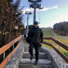 Freelancer Vlad L. — Ukraina, Kijów. Specjalizacja — Sklepy internetowe i e-commerce, Promocja w sieciach społecznościowych (SMM)
