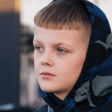 Freelancer Vlad O. — Ukraine. Core skill — Text Translation, Articles & Blog Posts