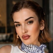 Freelancer Vladyslava S. — Ukraina, Dniepr. Specjalizacja — Pisanie artykułów, AI tekst