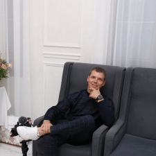 Денис Власов